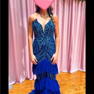 Ashley Lauren Prom Pageant Blue Plunge Neckline Sleeveless Prom Gown SZ 2